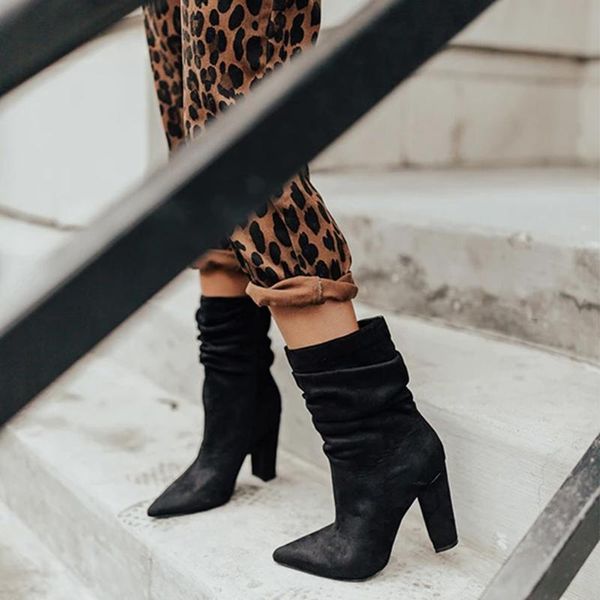 boots 2021 winter european and american style pointed head side zipper high heel women's large short ankle, Black
boots 2021 winter european and american style pointed head side zipper high heel women's large short ankle, Black