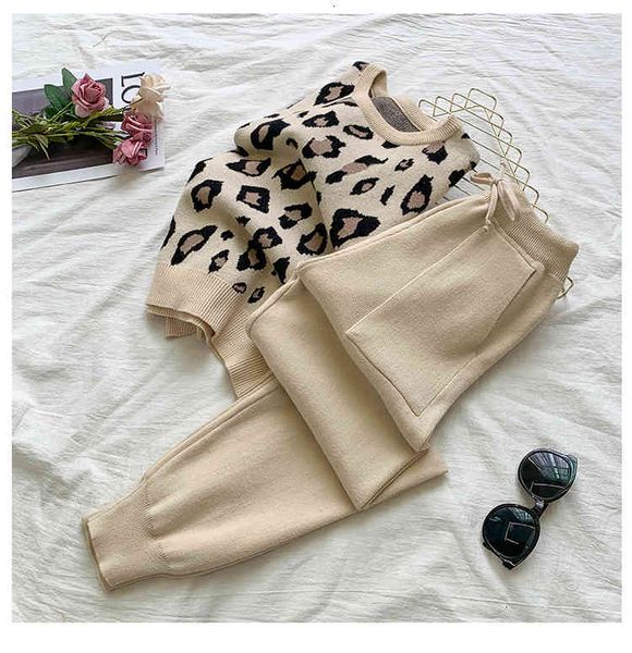 women's suits & blazers zawfl women's sports pants knitting set leopard long sleeve round neck sweater + elastic belt hougong with, White;black
women's suits & blazers zawfl women's sports pants knitting set leopard long sleeve round neck sweater + elastic belt hougong with, White;black