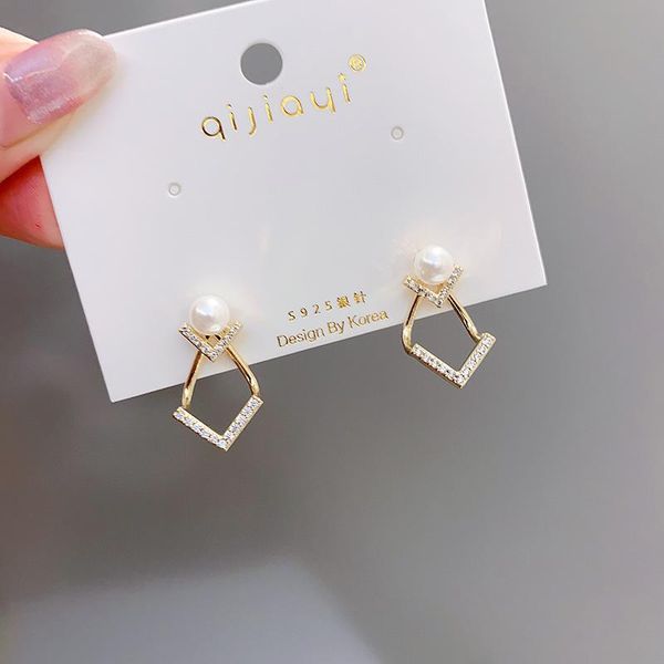 pearl stud earings fashion jewelry 2021 gold ear rings for women female european korean trendy elegant style light luxury design, Golden;silver
pearl stud earings fashion jewelry 2021 gold ear rings for women female european korean trendy elegant style light luxury design, Golden;silver