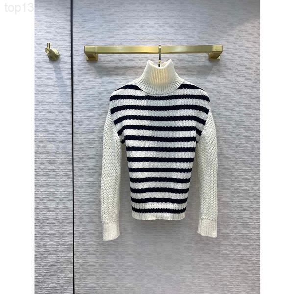 designer runway 2022 stripe sweater high neck backless women pullover knitted long sleeve loose elegant woman knitting pullovers, White;black
designer runway 2022 stripe sweater high neck backless women pullover knitted long sleeve loose elegant woman knitting pullovers, White;black