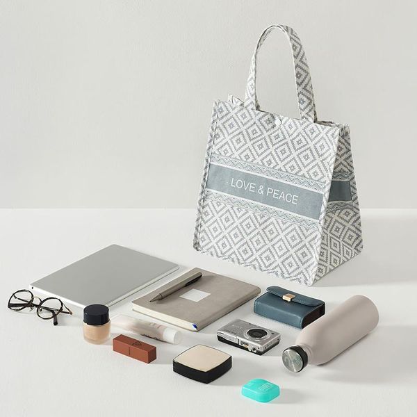 storage bags easy clean exquisite lunch box multipurpose handheld bag large capacity holder for outdoor picnic school
storage bags easy clean exquisite lunch box multipurpose handheld bag large capacity holder for outdoor picnic school