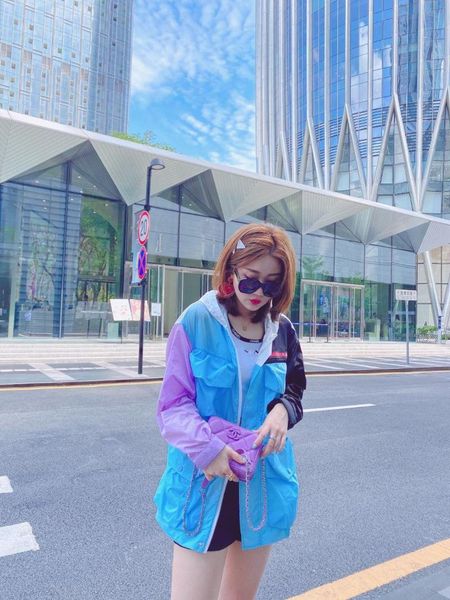 women's jackets a600301 fashion women coats & 2021 runway luxury european design party style clothing, Black;brown
women's jackets a600301 fashion women coats & 2021 runway luxury european design party style clothing, Black;brown