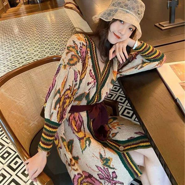 women's jackets runway party clothes winter women retro flower jacquard single-breasted midi knitted sweater cardigans dress christmas, Black;brown
women's jackets runway party clothes winter women retro flower jacquard single-breasted midi knitted sweater cardigans dress christmas, Black;brown