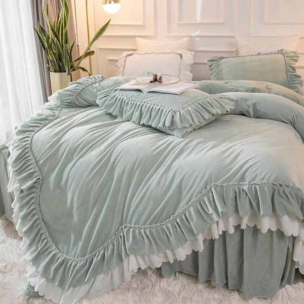 bedding sets luxury european winter warm green velvet flannel lace ruffle set duvet cover thicken bedspread bed skirt pillowcases
bedding sets luxury european winter warm green velvet flannel lace ruffle set duvet cover thicken bedspread bed skirt pillowcases