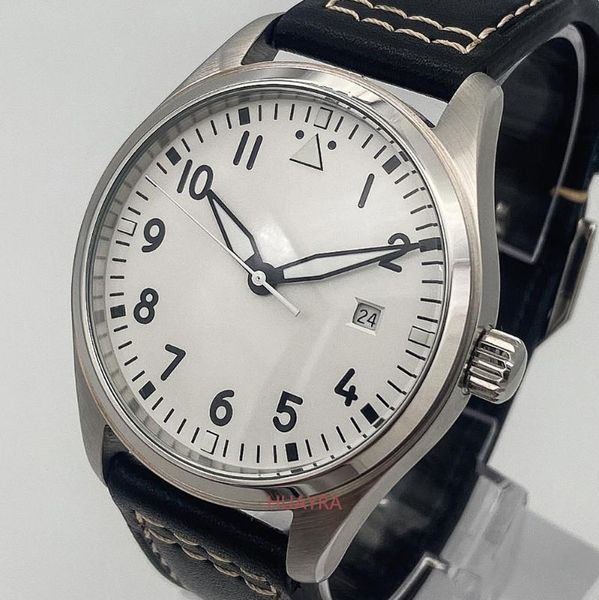 wristwatches 40mm men's classic white dial luminous automatic sports mechanical watch high quality, Slivery;brown
wristwatches 40mm men's classic white dial luminous automatic sports mechanical watch high quality, Slivery;brown