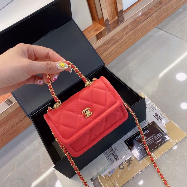 lady handbag designer totes shoulder bags crossbody messenger chains gold coins bag good quality leather purses ladies high capacity v-shape
lady handbag designer totes shoulder bags crossbody messenger chains gold coins bag good quality leather purses ladies high capacity v-shape
