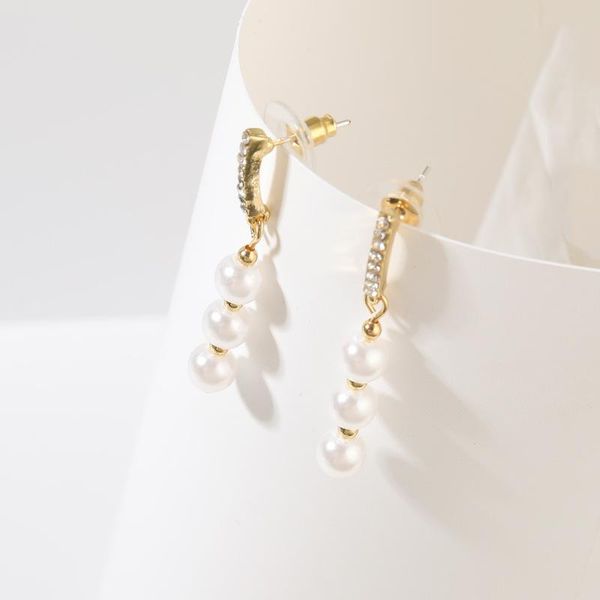 stud sweet girl earrings korean fashion temperament pearl crystal net red all-match women's sale pendientes, Golden;silver 
stud sweet girl earrings korean fashion temperament pearl crystal net red all-match women's sale pendientes, Golden;silver