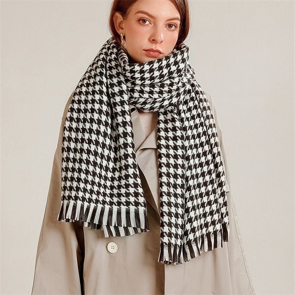 thousand bird lattice scarf women's winter 2021 new fashion imitation cashmere warm thick shawl bib, Blue;black
thousand bird lattice scarf women's winter 2021 new fashion imitation cashmere warm thick shawl bib, Blue;black