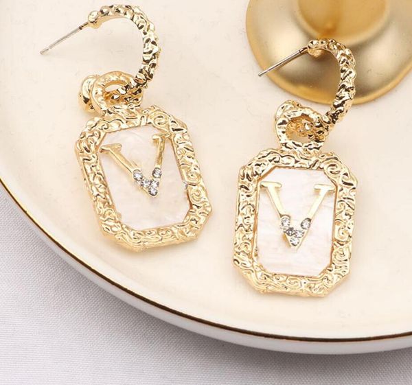 ladies fashion luxury jewelry electroplating inlaid rhinestone letter earrings geometric carving irregular patterns ladies pendant earrings, Silver
ladies fashion luxury jewelry electroplating inlaid rhinestone letter earrings geometric carving irregular patterns ladies pendant earrings, Silver