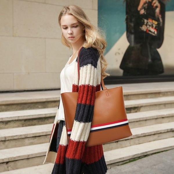 handbag women luxurys designers bags 2021 crossbody bag european and american fempurse louisbags_18 zhouzhoubao123
handbag women luxurys designers bags 2021 crossbody bag european and american fempurse louisbags_18 zhouzhoubao123