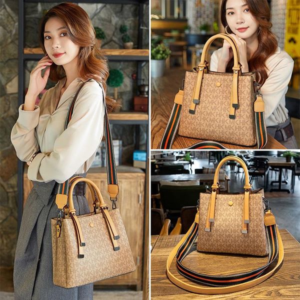 evening bags products european and american fashion ladies printed handbags large capacity mother bag shoulder messenger trend totes
evening bags products european and american fashion ladies printed handbags large capacity mother bag shoulder messenger trend totes