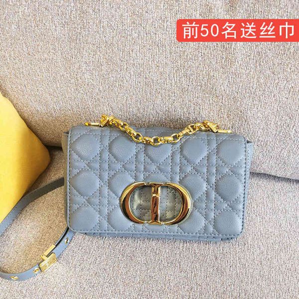 design hand mini women's 2021 new chain summer versatile cd montaigne caro underarm bag, Red;black
design hand mini women's 2021 new chain summer versatile cd montaigne caro underarm bag, Red;black