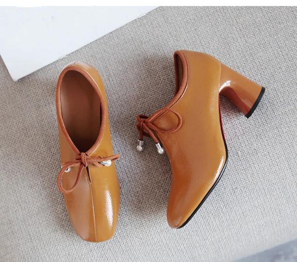 dress shoes 2021 spring and autumn with style fashion high heel coarse square head women's, Black
dress shoes 2021 spring and autumn with style fashion high heel coarse square head women's, Black