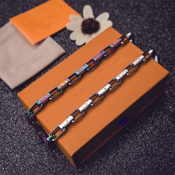 fashion designer chain necklace 18k gold quenched bamboo necklaces for boyfriend gift color silver hollow pendant l letter v clavicle chains
fashion designer chain necklace 18k gold quenched bamboo necklaces for boyfriend gift color silver hollow pendant l letter v clavicle chains