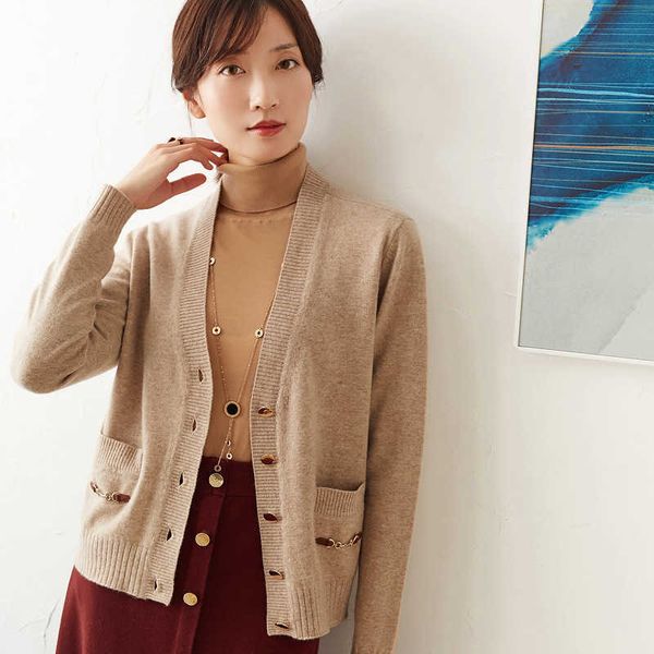 women's sweaters cardigan button long sleeve with v-shirt cleavage female coat vf6o, White;black
women's sweaters cardigan button long sleeve with v-shirt cleavage female coat vf6o, White;black