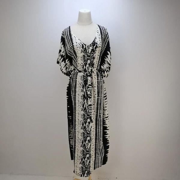 loose women rayon printing holiday dress skirt summer colorful maxi v-neck women's swimwear, White;black
loose women rayon printing holiday dress skirt summer colorful maxi v-neck women's swimwear, White;black