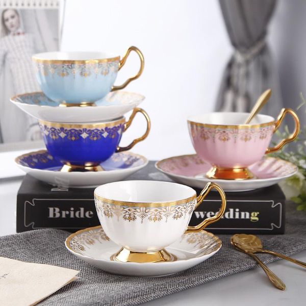 european small luxury coffee cup and saucer set with spoon creative bone china household elegant afternoon flower tea cups & saucers
european small luxury coffee cup and saucer set with spoon creative bone china household elegant afternoon flower tea cups & saucers