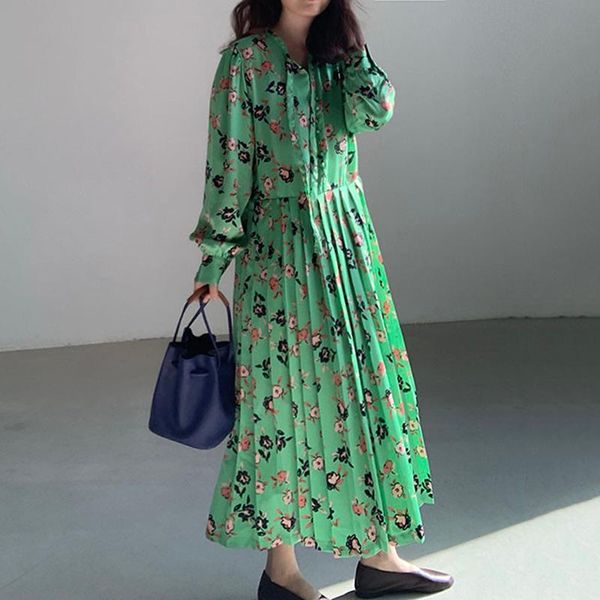 casual dresses fashion korean early autumn vestidos women's age slimming v-neck wide loose floral long-sleeved pleated midi dress dk122, Black;gray
casual dresses fashion korean early autumn vestidos women's age slimming v-neck wide loose floral long-sleeved pleated midi dress dk122, Black;gray