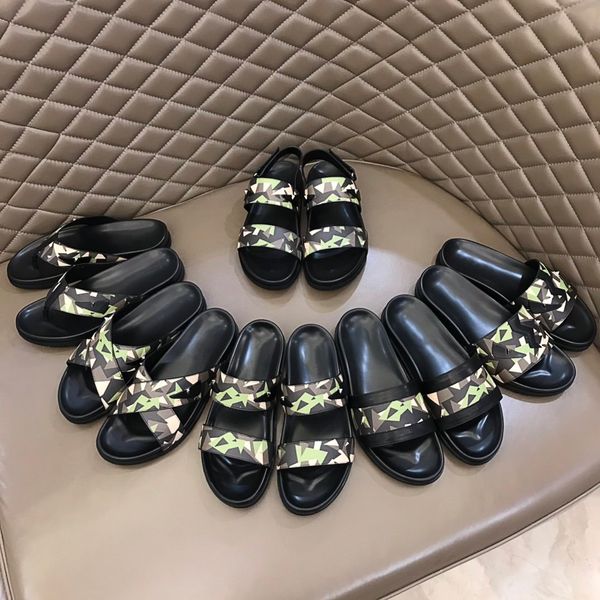 2021ss fashion classic slippers summer luxury woman beach big head slippers designer leather flat woman belt sandals l bath women slippers, Black
2021ss fashion classic slippers summer luxury woman beach big head slippers designer leather flat woman belt sandals l bath women slippers, Black
