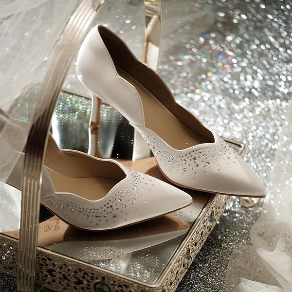 dress shoes spring silk surface rhinestone pointed stiletto high heel bridal wedding banquet all-match women's, Black
dress shoes spring silk surface rhinestone pointed stiletto high heel bridal wedding banquet all-match women's, Black