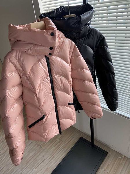 2021 ms small slim fit slimming white duck long sleeve hooded glossy european goods down et womens coat, Black
2021 ms small slim fit slimming white duck long sleeve hooded glossy european goods down et womens coat, Black