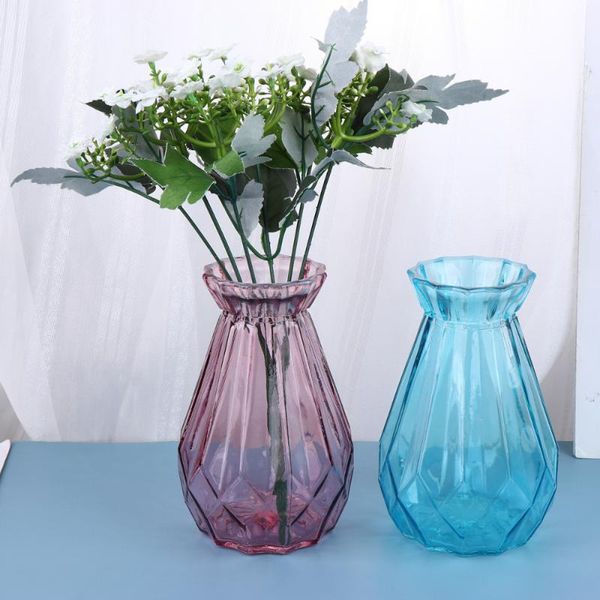 2pcs transparent glass vases artistic deskvase fashion flower container household holder (blue+purple)
2pcs transparent glass vases artistic deskvase fashion flower container household holder (blue+purple)
