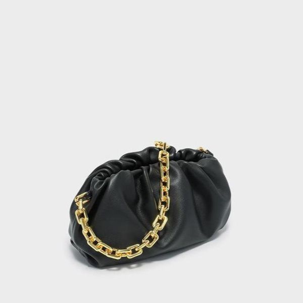 factory thick chain hand cloud foreign popular big with style personalized women's single shoulder bag luxuryss designerss yw
factory thick chain hand cloud foreign popular big with style personalized women's single shoulder bag luxuryss designerss yw