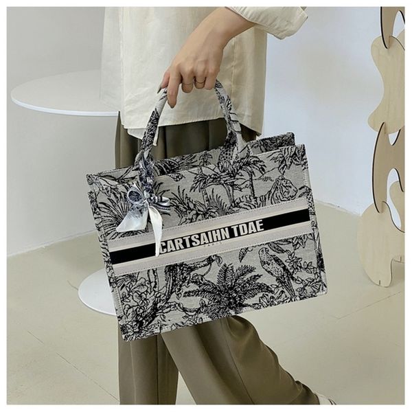 70% off deals online simple fashion bag female 2022 new monet blues oil painting pearl chain hand large capacity 4j4y
70% off deals online simple fashion bag female 2022 new monet blues oil painting pearl chain hand large capacity 4j4y