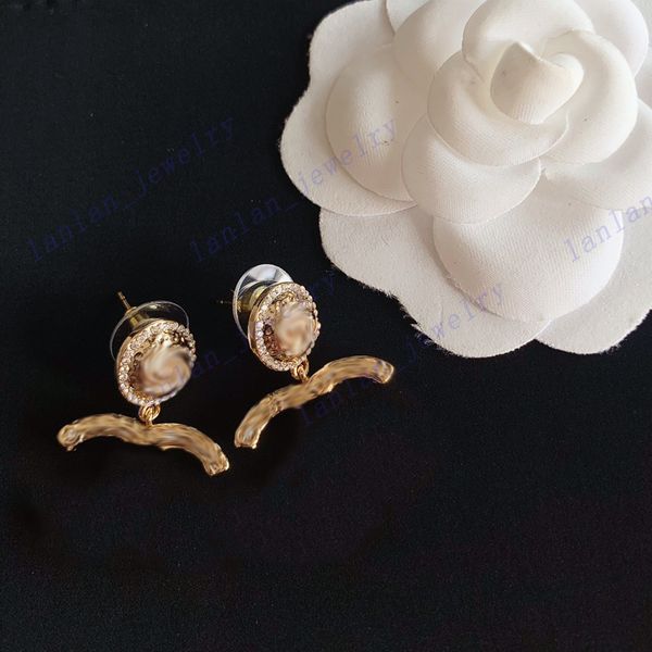 l0-c54 designer stud classic logo double sided letter earring drill with box, Golden;silver
l0-c54 designer stud classic logo double sided letter earring drill with box, Golden;silver