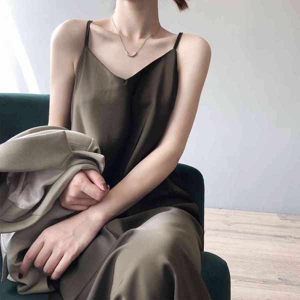 dress 2021 Summer V-Neck Sleeveless Satin A-Line Long Elegant Women Dress Vestidos, Black;gray
dress 2021 Summer V-Neck Sleeveless Satin A-Line Long Elegant Women Dress Vestidos, Black;gray
