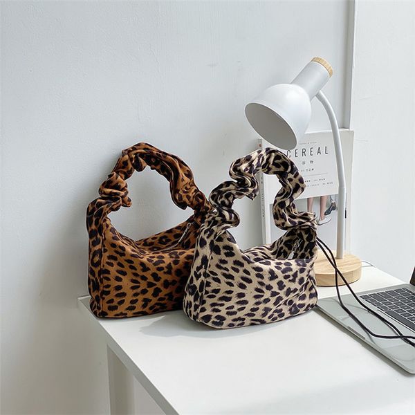 korean new female autumn and winter fashion niche design single shoulder fold hand trend leopard armpit bag
korean new female autumn and winter fashion niche design single shoulder fold hand trend leopard armpit bag