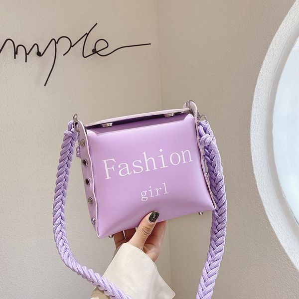 women bag 2021 designer fashion lady messenger letter shoulder pu solid color small square bags
women bag 2021 designer fashion lady messenger letter shoulder pu solid color small square bags
