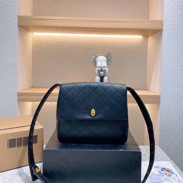 cosmetic bag designer woman toilet pouch luxury brand shoulder bags handbags purse genuine leather crossbody bag bagshoe1978 044
cosmetic bag designer woman toilet pouch luxury brand shoulder bags handbags purse genuine leather crossbody bag bagshoe1978 044