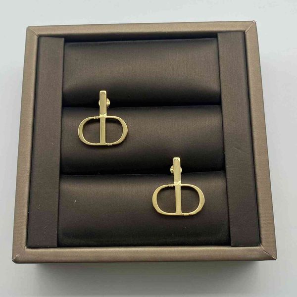 design jewelry home new letter hollow vertical bar smooth brass women's fashion personality trend earrings, Golden
design jewelry home new letter hollow vertical bar smooth brass women's fashion personality trend earrings, Golden
