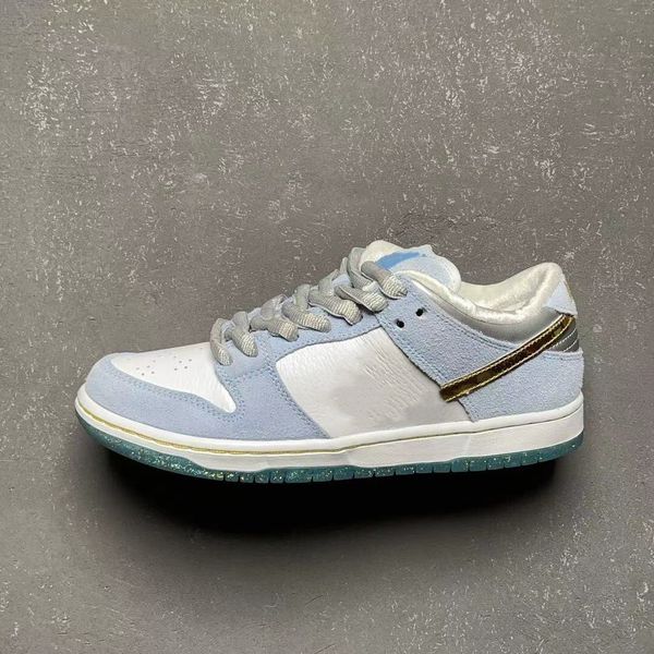 sean cliver x dunks low holiday special skateboard shoes light blue white metallic gold casual runner outdoor trainers sneakers sports ship
sean cliver x dunks low holiday special skateboard shoes light blue white metallic gold casual runner outdoor trainers sneakers sports ship