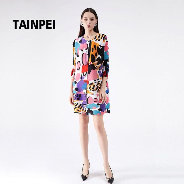 casual dresses miyake pleats dress woman summer 2021 leopard print flowery plus size cardigan button elegant sundress 5287, Black;gray
casual dresses miyake pleats dress woman summer 2021 leopard print flowery plus size cardigan button elegant sundress 5287, Black;gray