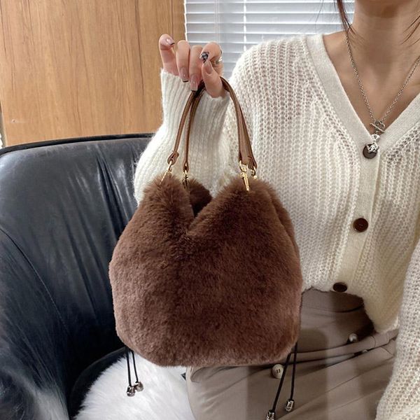 evening bags fashion all-match shoulder bag women winter plush crossbody solid color handbags female phone pack
evening bags fashion all-match shoulder bag women winter plush crossbody solid color handbags female phone pack
