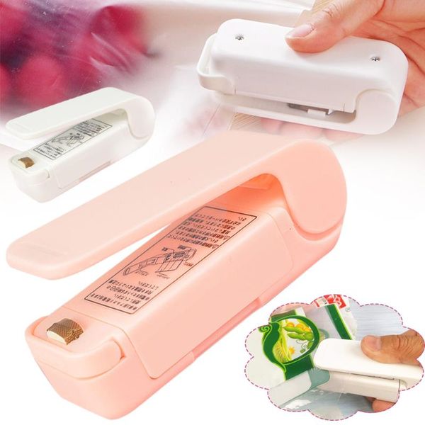bag clips mini heat household accessories plastic for storage in the kitchen home food fruits and vegetables
bag clips mini heat household accessories plastic for storage in the kitchen home food fruits and vegetables