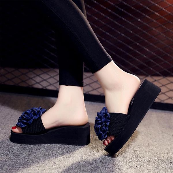 slippers flowers beach slipper woman summer 2021 wedge heels for women platform shoes high heel mule pantofole muli, Black
slippers flowers beach slipper woman summer 2021 wedge heels for women platform shoes high heel mule pantofole muli, Black