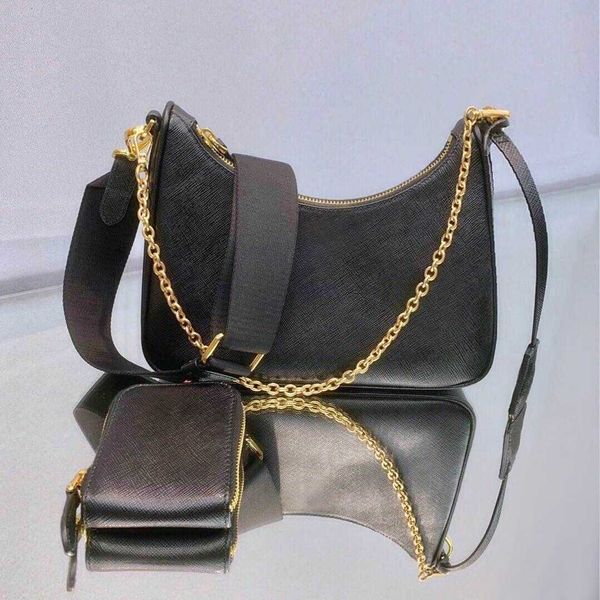 handbag hobo messenger women's single shoulder three-in-one underarm fashion lady chain leather walle
handbag hobo messenger women's single shoulder three-in-one underarm fashion lady chain leather walle