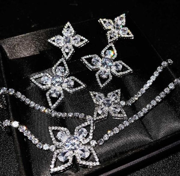 earrings & necklace full shiny rhinestone clavicle chain choker niche designer gorgeous women classic set, Silver 
earrings & necklace full shiny rhinestone clavicle chain choker niche designer gorgeous women classic set, Silver