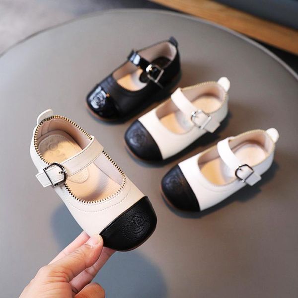 sandals 2021 four seasons korean baby western style leather shoes soft sole princess girls baotou party, Black;red
sandals 2021 four seasons korean baby western style leather shoes soft sole princess girls baotou party, Black;red