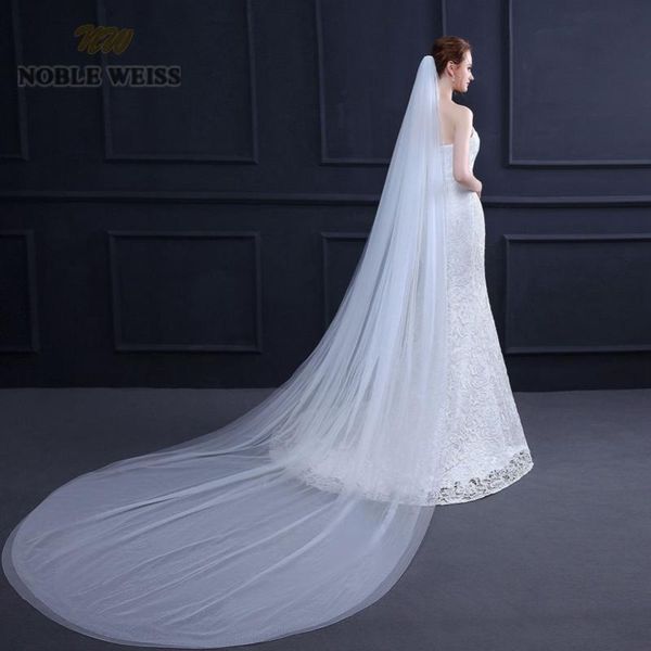 bridal veils noble weiss two layers 1.5*3 meters wedding veil cathedral customize party with comb, Black
bridal veils noble weiss two layers 1.5*3 meters wedding veil cathedral customize party with comb, Black