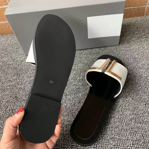 2021 leather ladies sandals summer flat slipper fashion beach woman big head rainbow letters size 35-42, Black
2021 leather ladies sandals summer flat slipper fashion beach woman big head rainbow letters size 35-42, Black