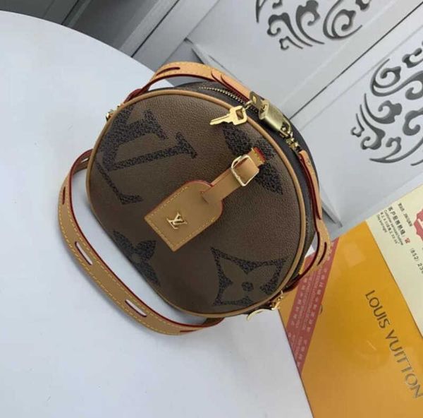 body brand designer shoulder luxury m52294 cross boite chapeau bags souple2018 autumn handles and winter totes handbags iconic bag clutc
body brand designer shoulder luxury m52294 cross boite chapeau bags souple2018 autumn handles and winter totes handbags iconic bag clutc