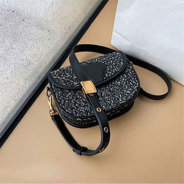 women luxurys designers mini saddle bag genuine black embossed letter real leather fashion womens handbag purse shoulder crossbody messenger
women luxurys designers mini saddle bag genuine black embossed letter real leather fashion womens handbag purse shoulder crossbody messenger