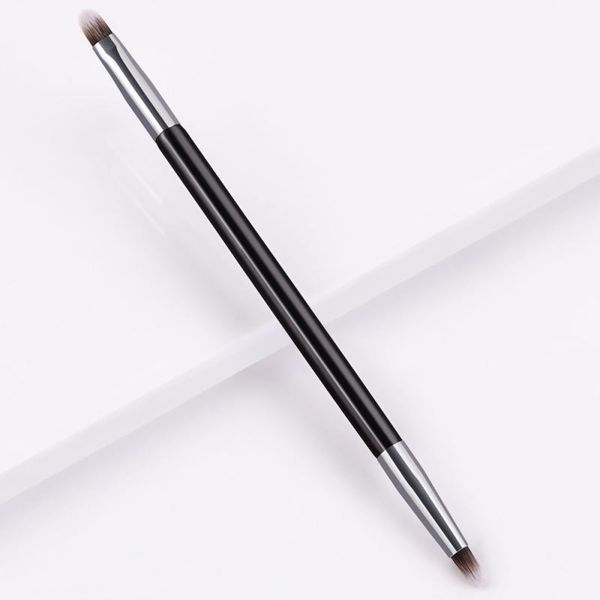 

makeup brushes single brush bright black double-headed concealer lip nose shadow smudge highlight mixed beauty