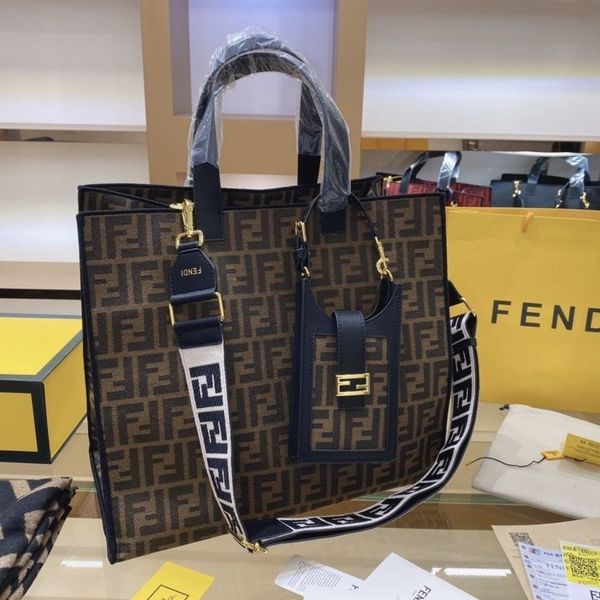 women's classic shopping tug special bag large capacity korean version of pop star
women's classic shopping tug special bag large capacity korean version of pop star