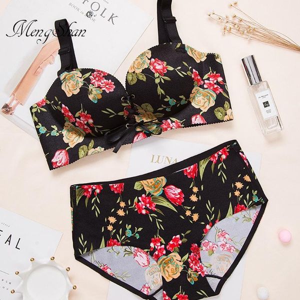 bras sets one-piece lattice rope straps massage granule palm cup cluster lb to breathe seamless ring comfortable bra set girls underwear, Red;black
bras sets one-piece lattice rope straps massage granule palm cup cluster lb to breathe seamless ring comfortable bra set girls underwear, Red;black