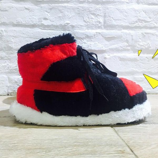woman sneakers slippers winter soft slides cute plush sandals very comfortable indoor home shoes laces warm house slide female, Black
woman sneakers slippers winter soft slides cute plush sandals very comfortable indoor home shoes laces warm house slide female, Black